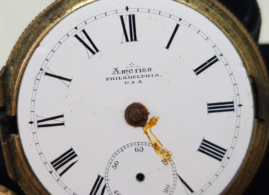 HALİYLE KONDİSYONDA ALTIN KAPLAMA 1900 BAŞLARI AMERİKAN CEP SAATİ