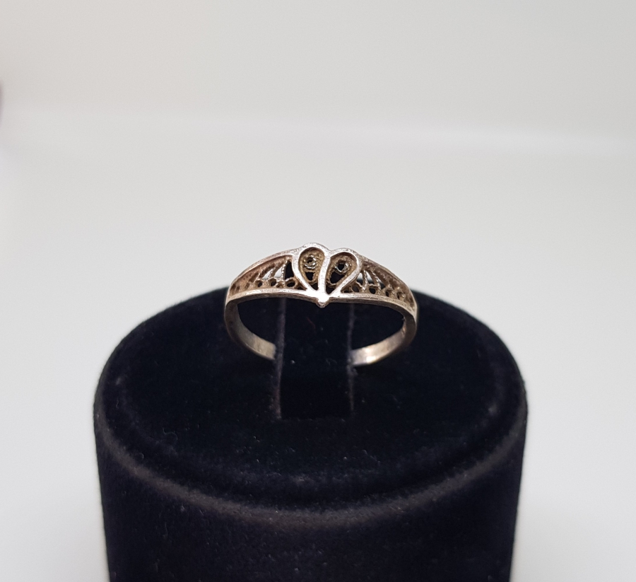 TELKARİ İŞÇİLİKLİ KALP FORMLU GÜMÜŞ YÜZÜK