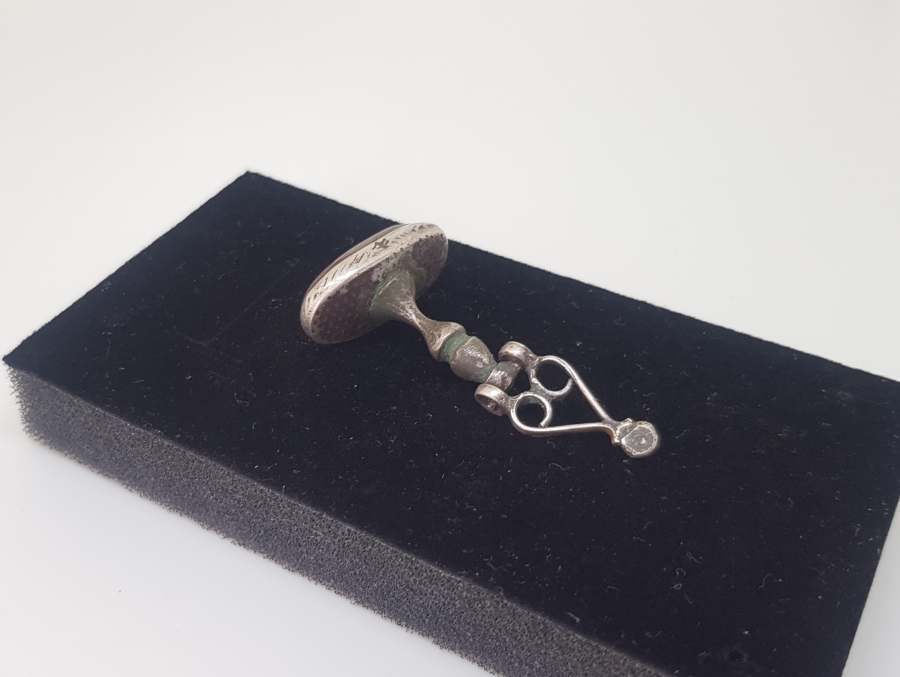 OSMANLI DÖNEMİ AKİK TAŞLI VE GÜMÜŞ TUTMAÇLI MÜHÜR