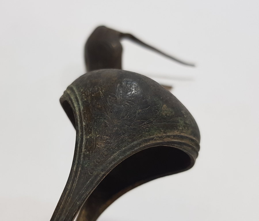 ÜZERLERİ KALEM VE KABARTMA İŞÇİLİKLİ 2 ADET OSMANLI DÖNEMİ PİŞTOV DİPÇİK ÇANAĞI