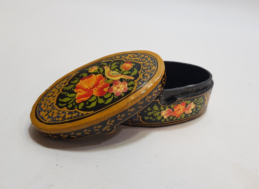 OSMANLI DÖNEMİ EL BOYAMA PAPİER MACHE OVAL FORMLU TESPİH KUTUSU
