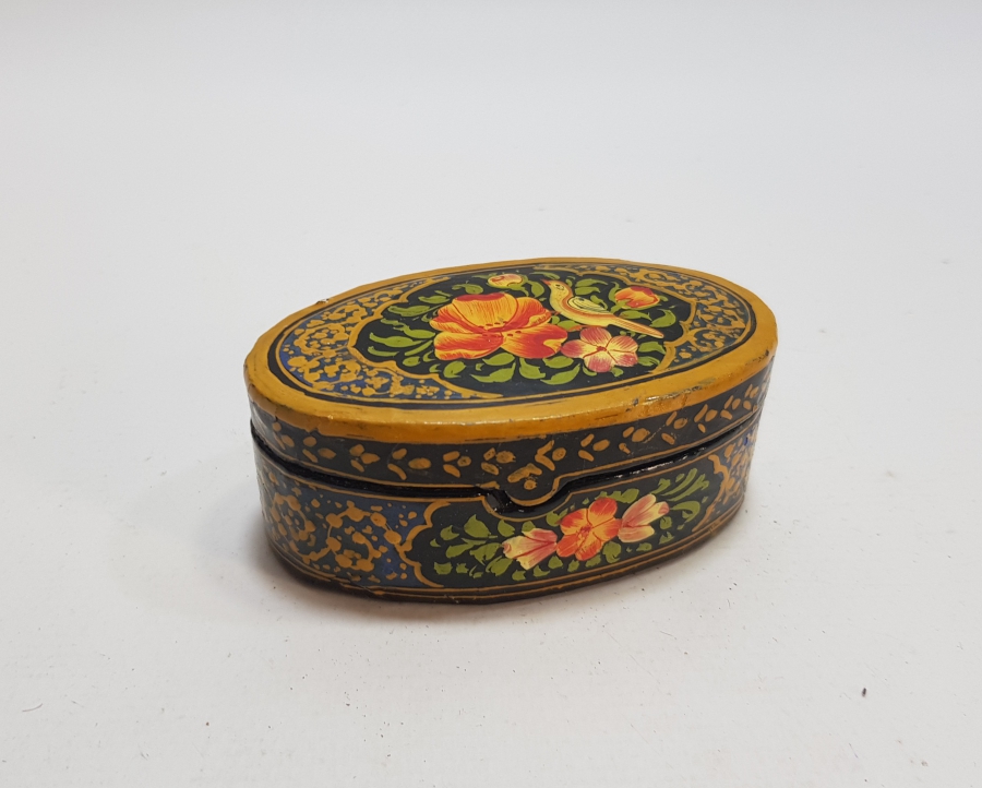 OSMANLI DÖNEMİ EL BOYAMA PAPİER MACHE OVAL FORMLU TESPİH KUTUSU