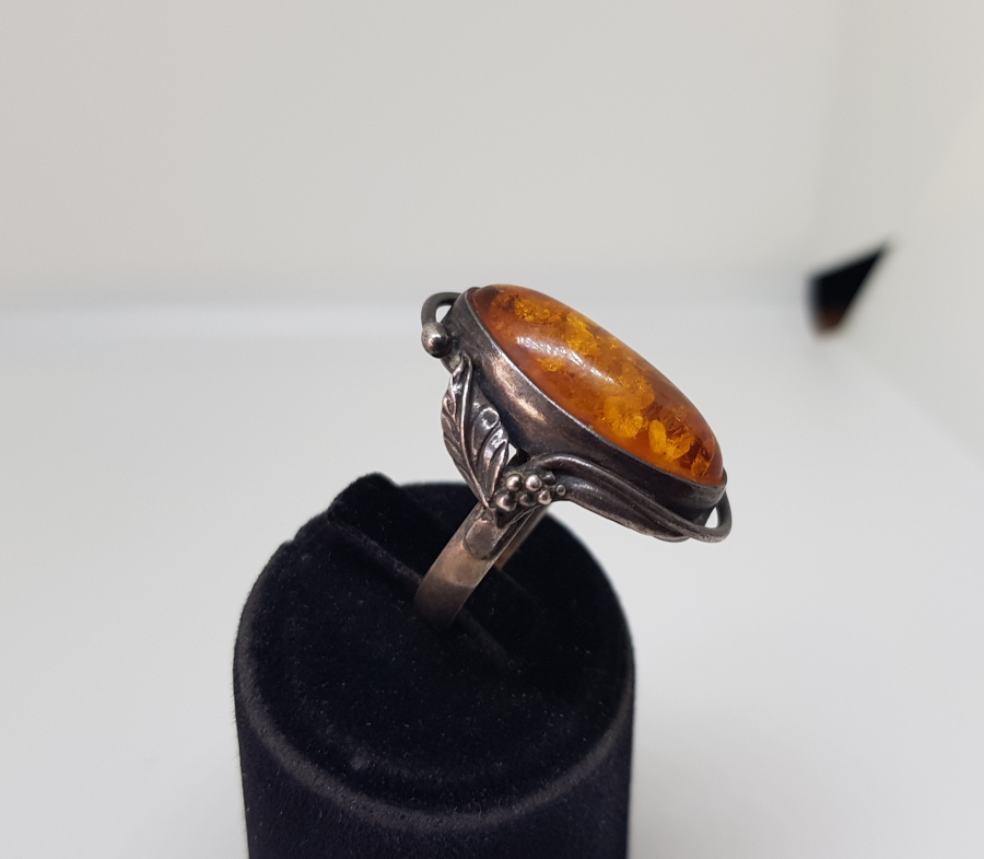 FOSİLLİ DAMLA KEHRİBBAR ÖZEL YAPIM GÜMÜŞ YÜZÜK