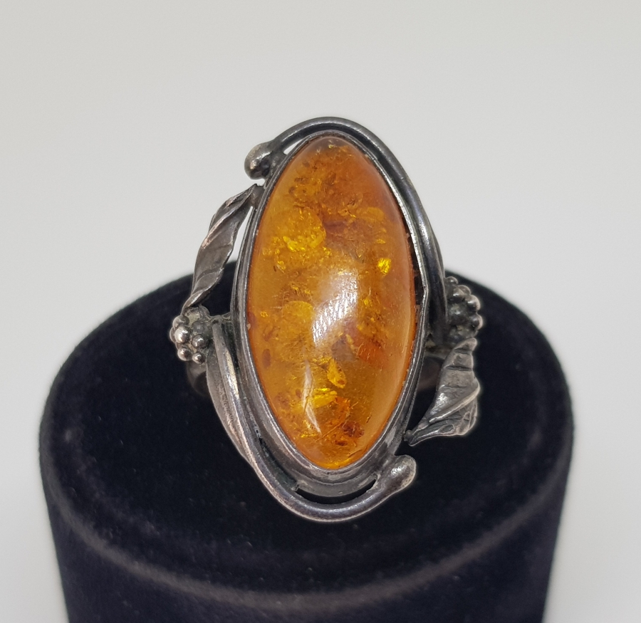 FOSİLLİ DAMLA KEHRİBBAR ÖZEL YAPIM GÜMÜŞ YÜZÜK