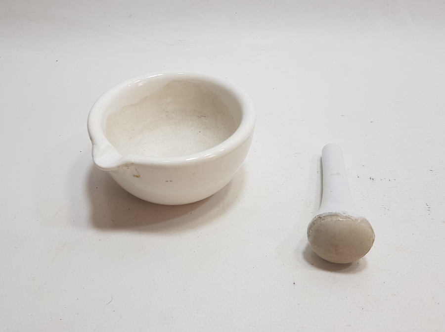 OSMANLI DÖNEMİ ORJİNAL ELİYLE PORSELEN ECZACI HAVANI