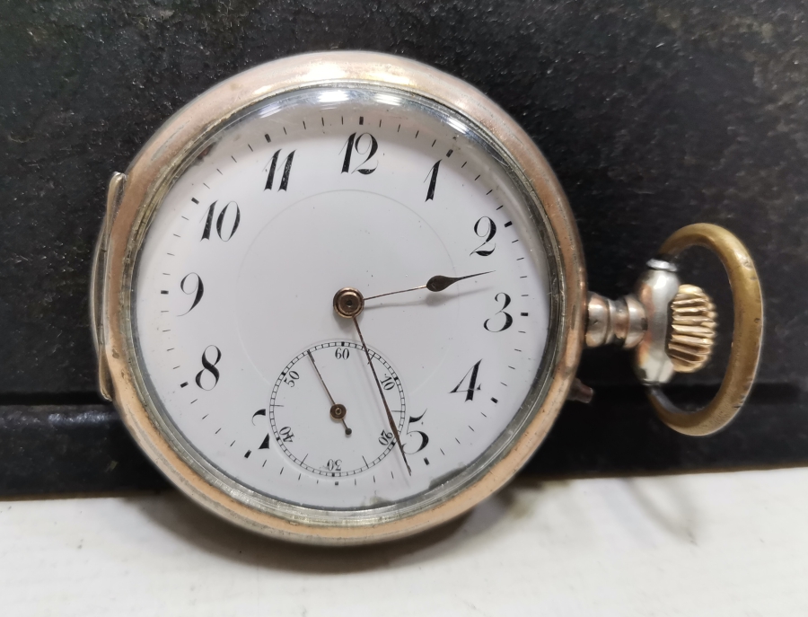 OSMANLI DÖNEMİ ÇALIŞIR DURUMDA DOLAPLI MODEL GÜMÜŞ KASA CEP SAATİ