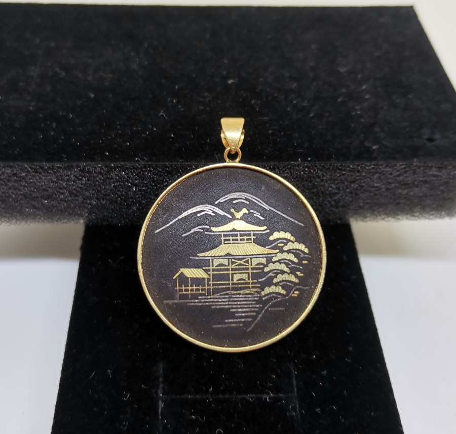 UZAKDOĞU YAPIMI ANTİKA ALTIN VE GÜMÜŞ EZME İŞÇİLİKLİ KOLYE UCU