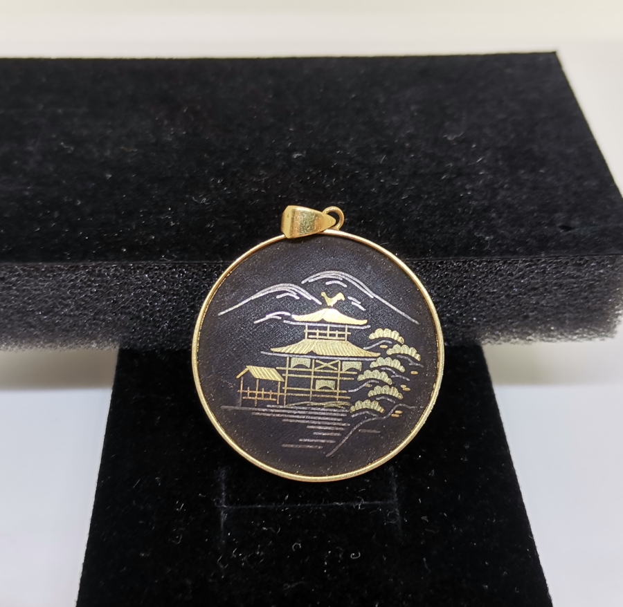 UZAKDOĞU YAPIMI ANTİKA ALTIN VE GÜMÜŞ EZME İŞÇİLİKLİ KOLYE UCU