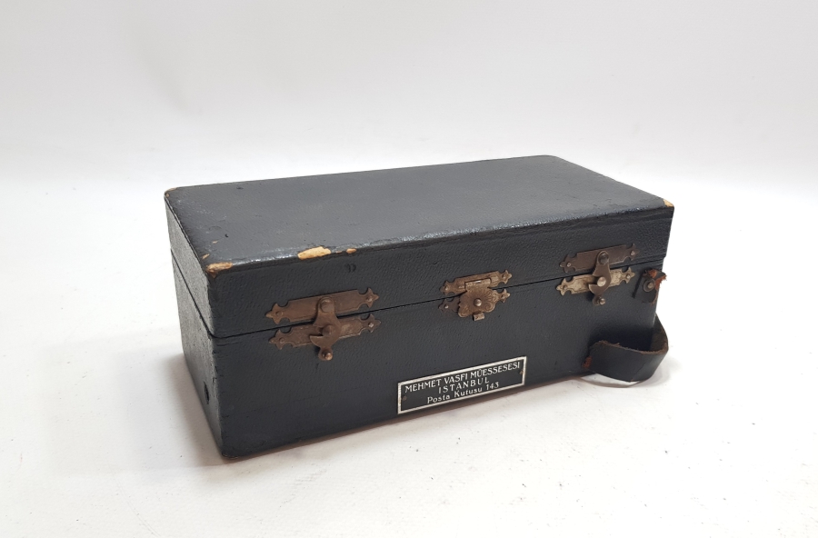 ORİJİNAL KUTUSUNDA MEHMET VASFİ MÜESSESESİ MEKANİK ALET
