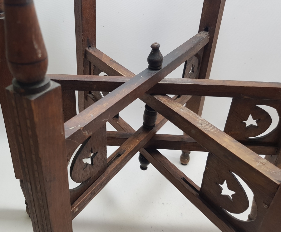 OSMANLI DÖNEMİ MARKUTERİ İŞÇİLİKLİ VE AY YILDIZLI KONAK İŞİ BÜYÜK BOY SOFRA ALTLIĞI