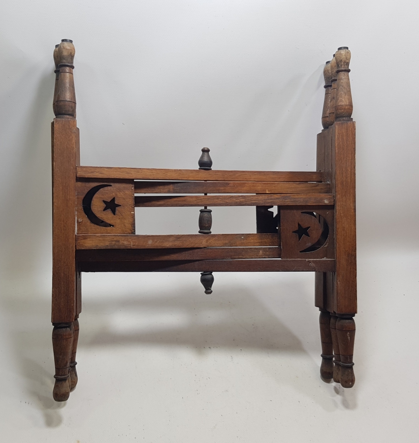 OSMANLI DÖNEMİ MARKUTERİ İŞÇİLİKLİ VE AY YILDIZLI KONAK İŞİ BÜYÜK BOY SOFRA ALTLIĞI