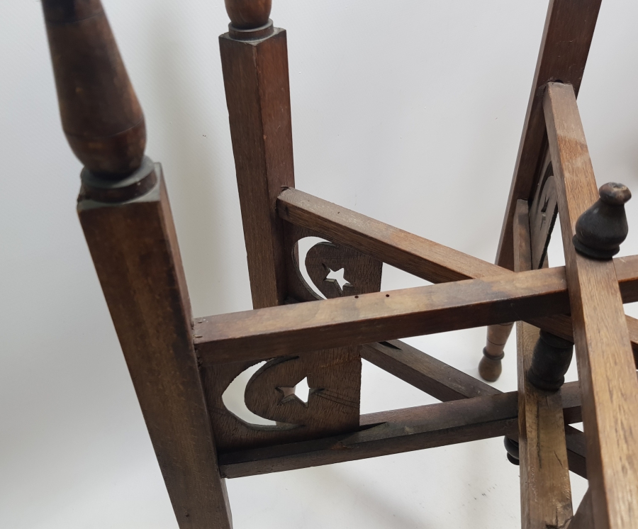 OSMANLI DÖNEMİ MARKUTERİ İŞÇİLİKLİ VE AY YILDIZLI KONAK İŞİ BÜYÜK BOY SOFRA ALTLIĞI