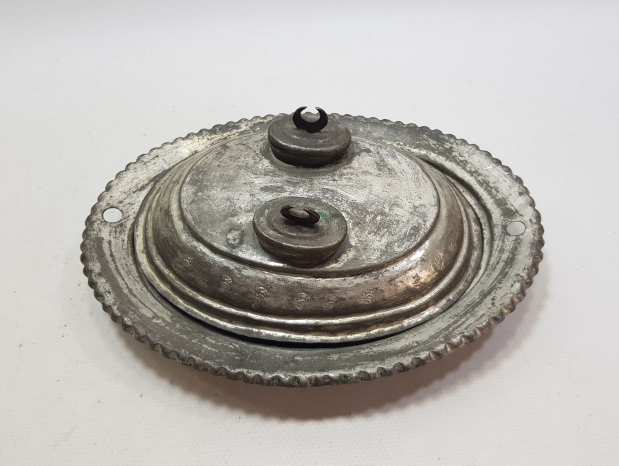 OSMANLI DÖNEMİ DAMGALI VE HİLAL TUTMAÇLI NADİR FORMDA BOSNA İŞİ KAPAKLI LENGER