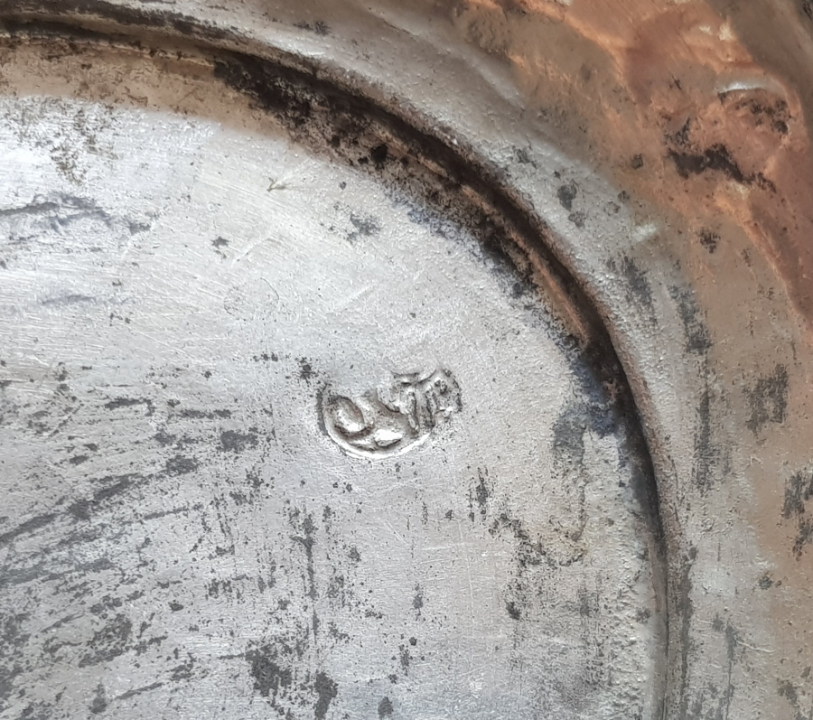 OSMANLI DÖNEMİ DAMGALI VE HİLAL TUTMAÇLI NADİR FORMDA BOSNA İŞİ KAPAKLI LENGER