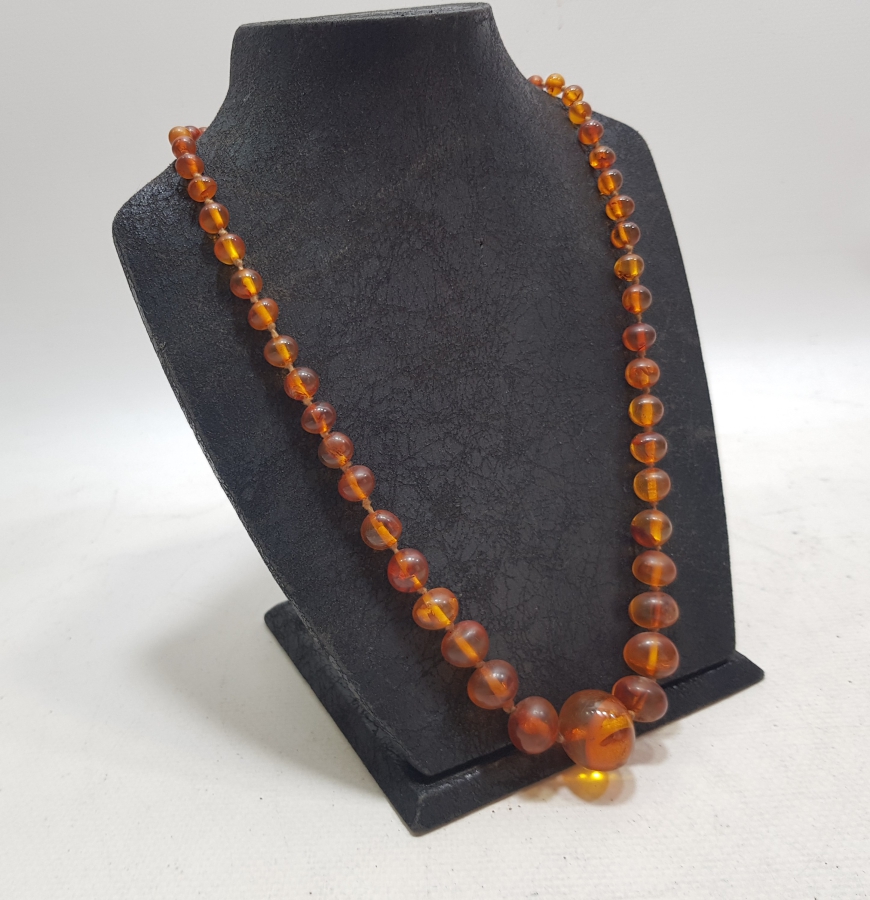 İÇERİSİNDE BİTKİ FOSİLLERİ BULUNAN ÖZEL YAPIM ANTİKA DAMLA KEHRİBAR GERDANLIK