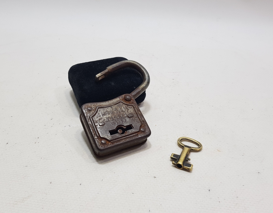 ORİJİNAL ANAHTARIYLA ÇALIŞIR DURUMDA EL YAPIMI ANTİKA KİLİT