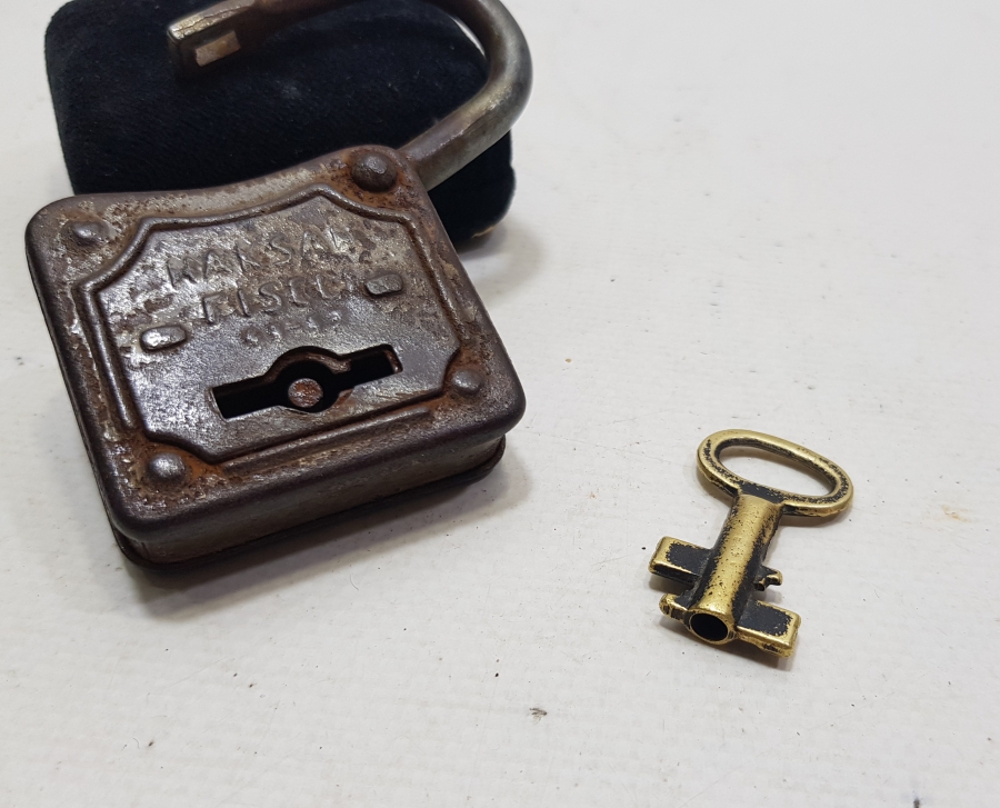 ORİJİNAL ANAHTARIYLA ÇALIŞIR DURUMDA EL YAPIMI ANTİKA KİLİT