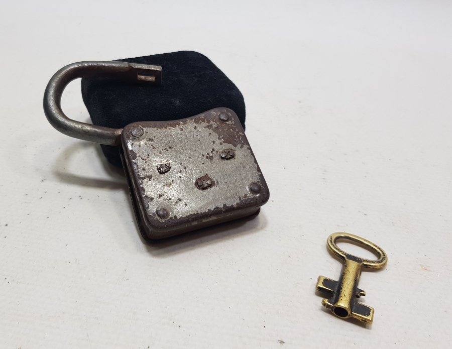 ORİJİNAL ANAHTARIYLA ÇALIŞIR DURUMDA EL YAPIMI ANTİKA KİLİT