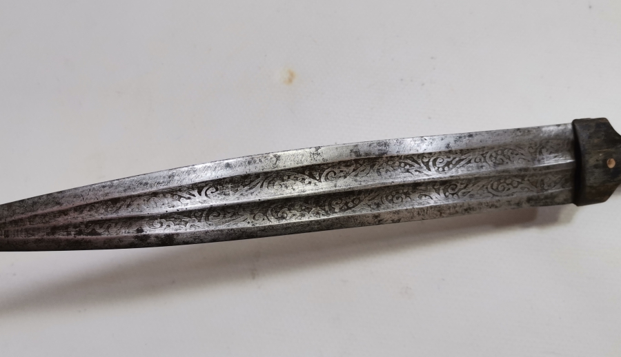 OSMANLI DÖNEMİ NADİR FORMDA 1800 BAŞLARI TAMAMI YAZILI ÇERKES KAMASI