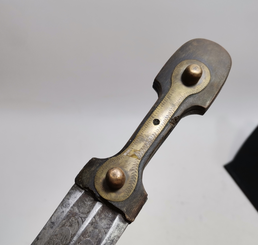 OSMANLI DÖNEMİ NADİR FORMDA 1800 BAŞLARI TAMAMI YAZILI ÇERKES KAMASI