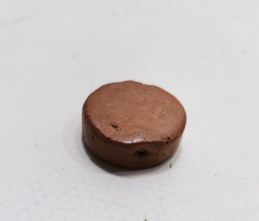 KERBELA TOPRAĞINDAN YAPILMIŞ ÜZERİ DUALI ÇOK NADİR DERVİŞ KOLYESİ