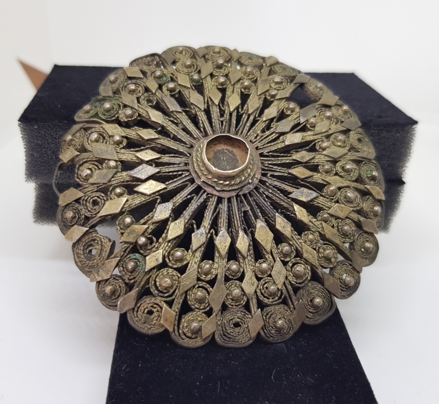 OSMANLI DÖNEMİ NADİR FORMDA TELKARİ İŞÇİLİKLİ GELİN TEPELİĞİ