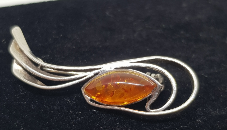 ÖZEL YAPIM DAMLA KEHRİBAR BROŞ