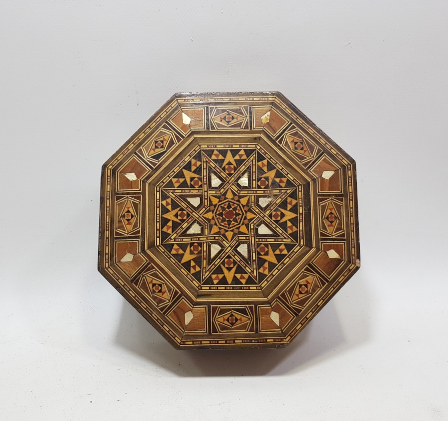 MARKUTERİ İŞÇİLİKLİ OSMANLI DÖNEMİ BÜYÜK BOY KAPAKLI KUTU