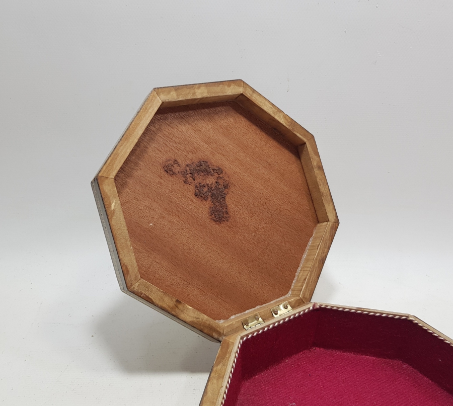 MARKUTERİ İŞÇİLİKLİ OSMANLI DÖNEMİ BÜYÜK BOY KAPAKLI KUTU