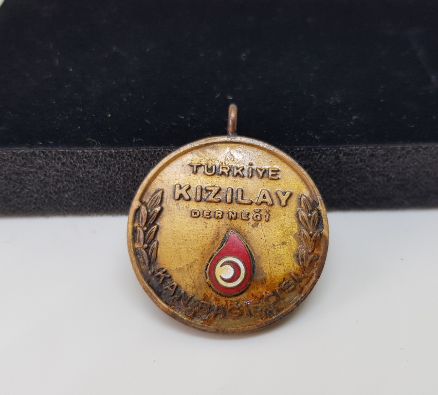 ÜZERİ MİNELİ KAN BAĞIŞÇISI MADALYA