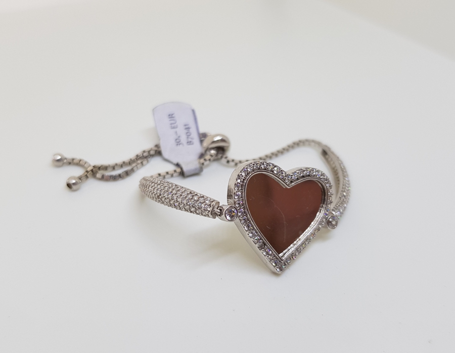 ÜZERİ MARGAZİT TAŞLARLA SÜSLÜ KALP FORMLU GÜMÜŞ BİLEKLİK