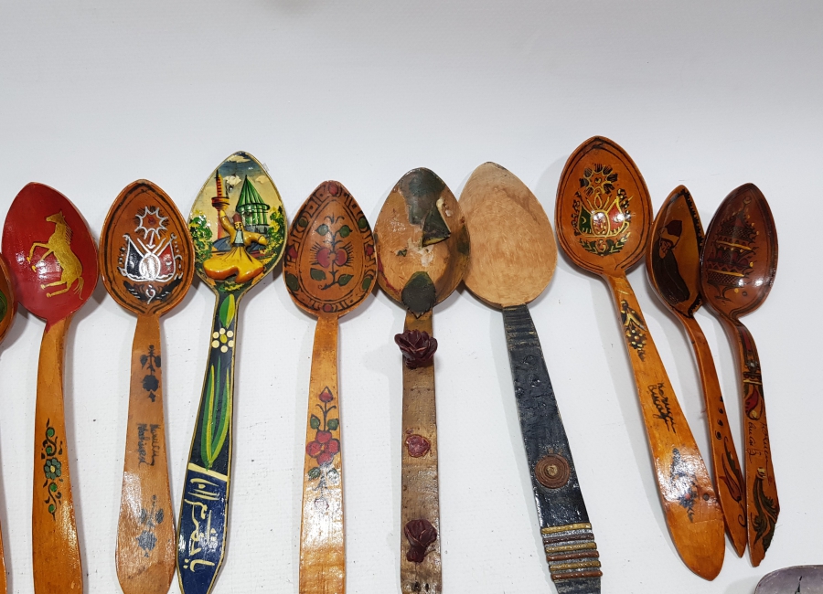 ORİJİNAL KAŞIKLIĞIYLA 22 ADET ANTİKA TAHTA KAŞIK