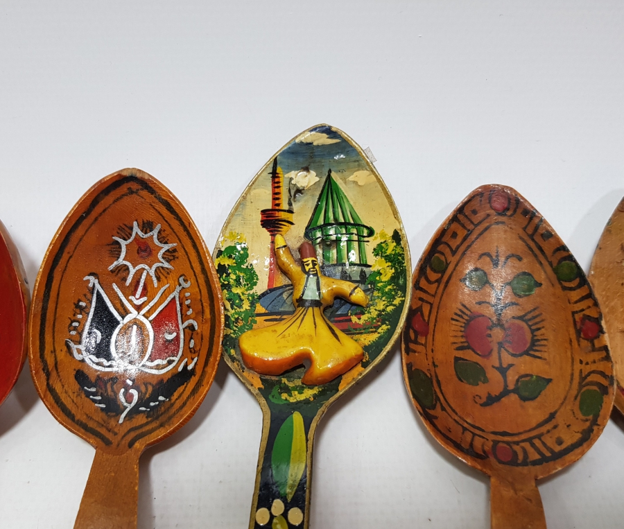 ORİJİNAL KAŞIKLIĞIYLA 22 ADET ANTİKA TAHTA KAŞIK