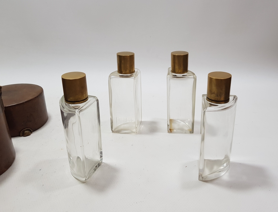 ORİJİNAL DERİ KABINDA OSMANLI DÖNEMİ ÇOK NADİR GÜL YAĞI ŞİŞESİ TAKIMI