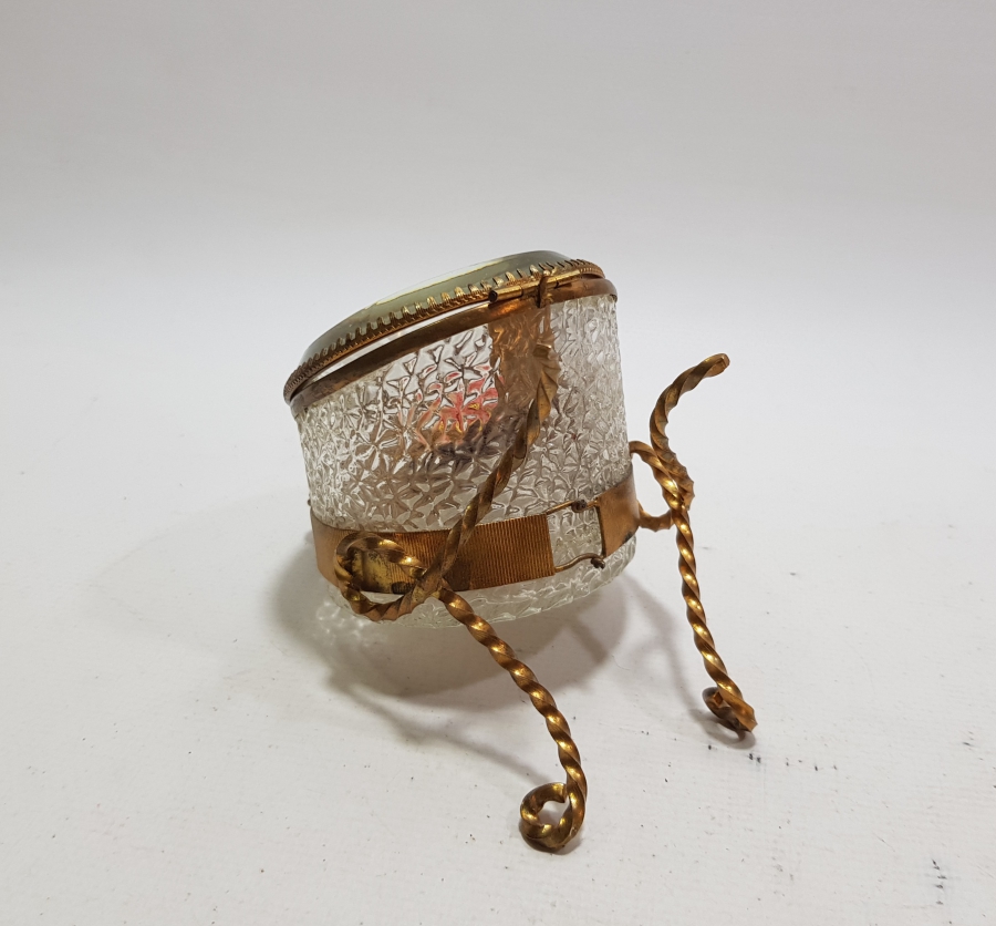 OSMANLI DÖNEMİ NADİR FORMDA KAPAKLI SAAT TEŞHİR KUTUSU