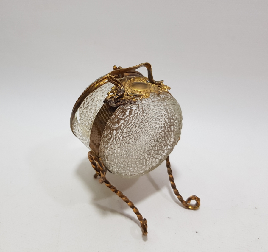 OSMANLI DÖNEMİ NADİR FORMDA KAPAKLI SAAT TEŞHİR KUTUSU