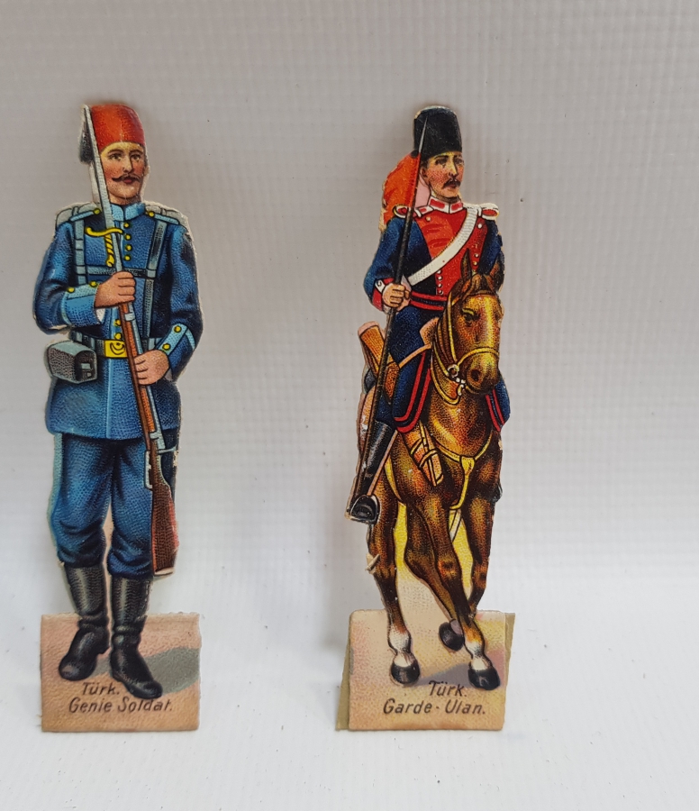 1. DÜNYA SAVAŞI DÖNEMİ ÇOK NADİR OSMANLI MUHAFIZ ALAYI SÜVARİSİ VE PİYADE SUBAYI KARTON OYUNCAK ASKERLER