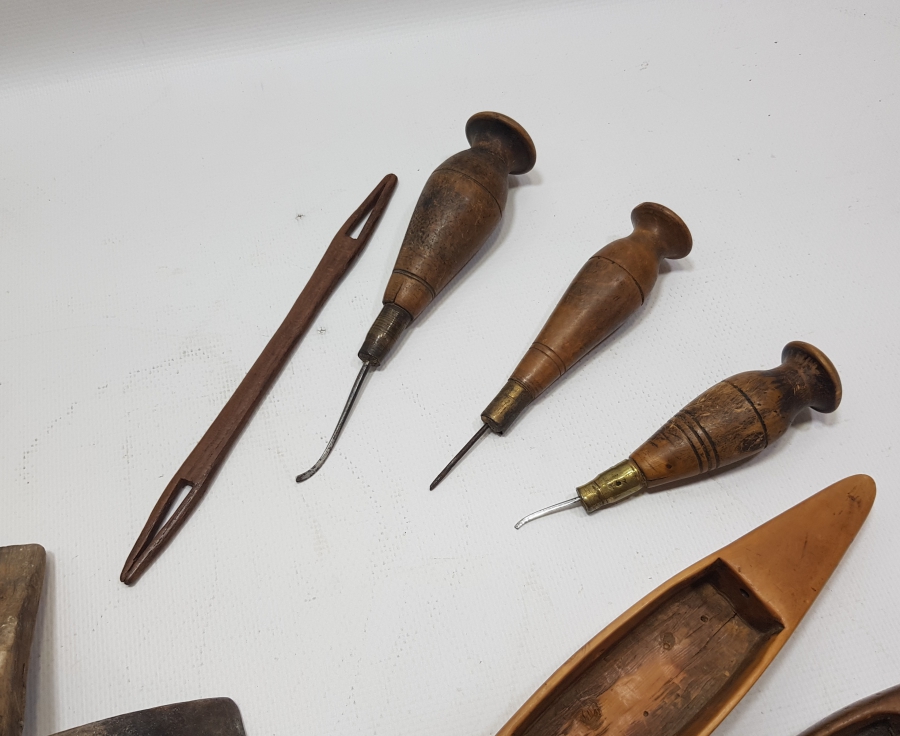 DOKUMADA KULLANILAN AHŞAP EL ALETLERİ LOTU