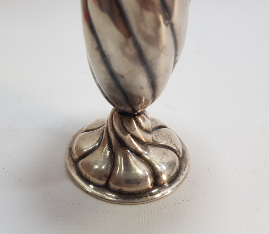 ANTİKA GÜMÜŞ KAPLAMA VAZO