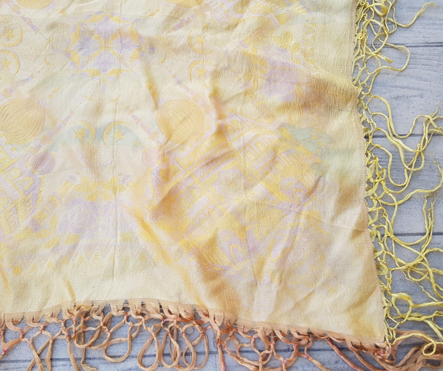 OSMANLI DÖNEMİ AY YILDIZLARLA SÜSLÜ İPEK BAŞÖRTÜSÜ