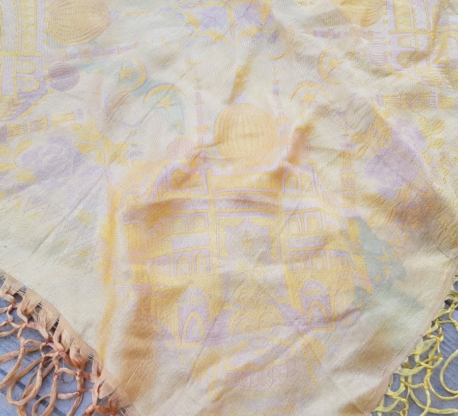 OSMANLI DÖNEMİ AY YILDIZLARLA SÜSLÜ İPEK BAŞÖRTÜSÜ