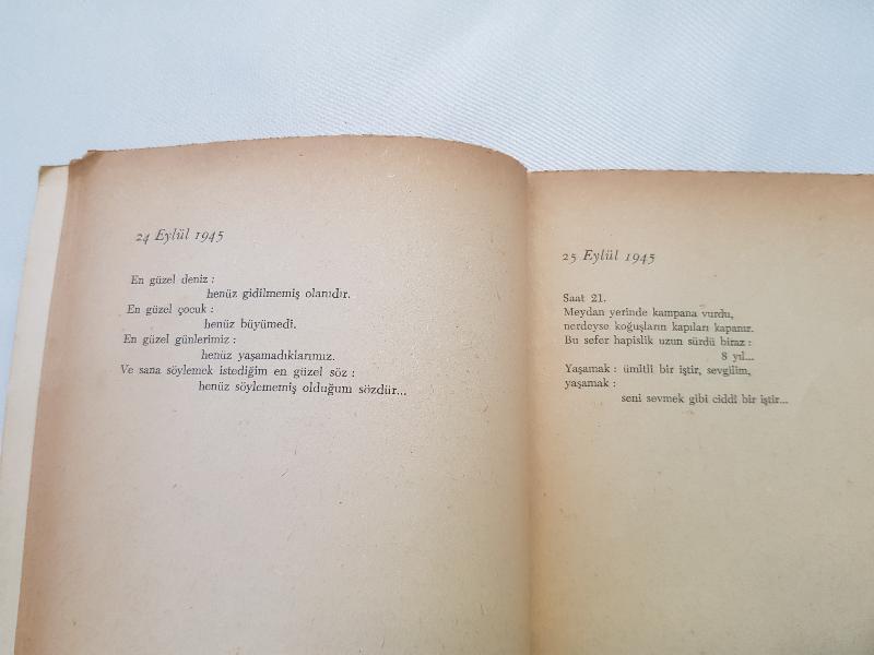 İLK BASKI KİTAP - NAZIM HİKMET SAAT 21-22 ŞİİRLERİ