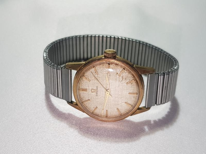 OMEGA ALTIN KAPLAMA KOL SAATİ