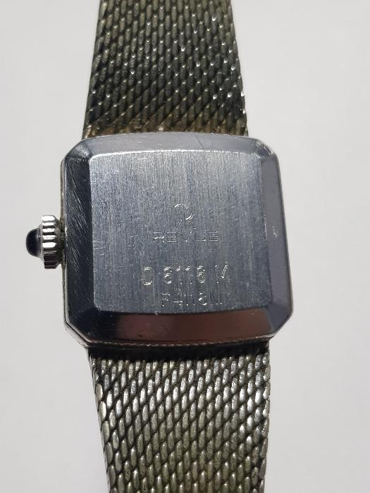 REVUE BAYAN KOL SAATİ