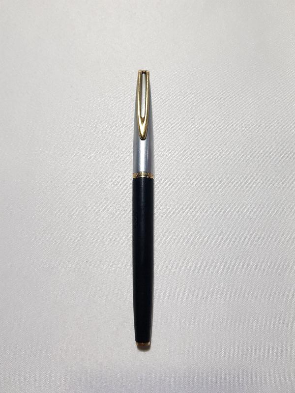 ALTIN UÇLU WATERMAN DOLMA KALEM