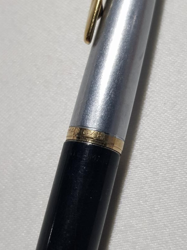 ALTIN UÇLU WATERMAN DOLMA KALEM