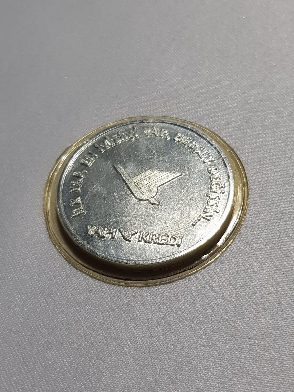 YAPIKREDİ BANKASI 60. YIL MADALYON