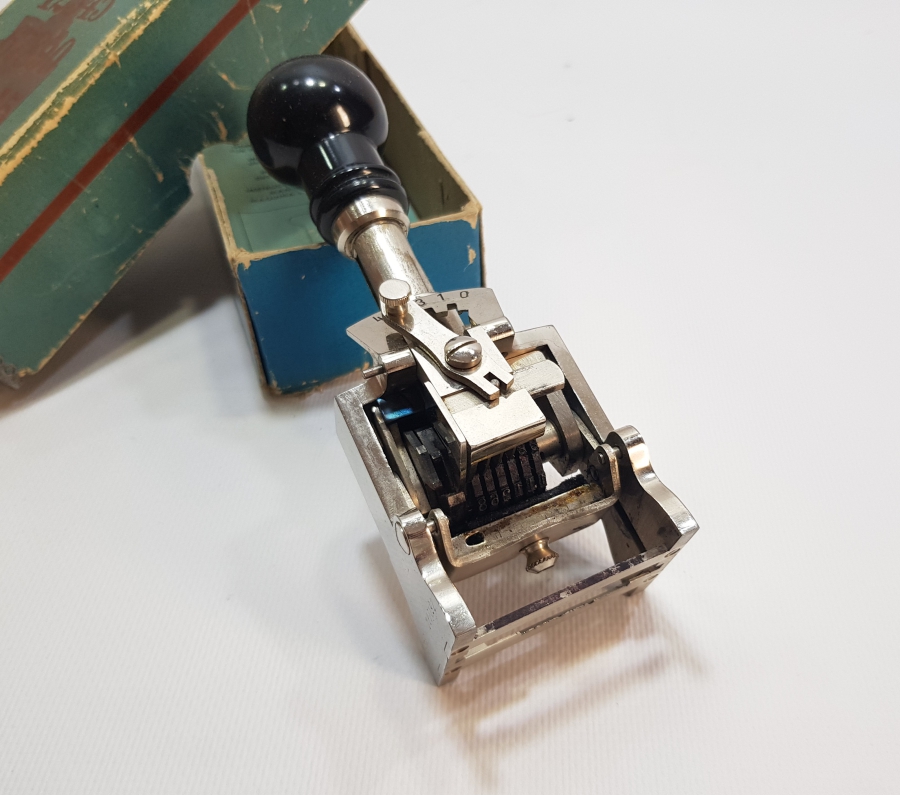 KUTUSUNDA ANTİKA NUMARATÖR