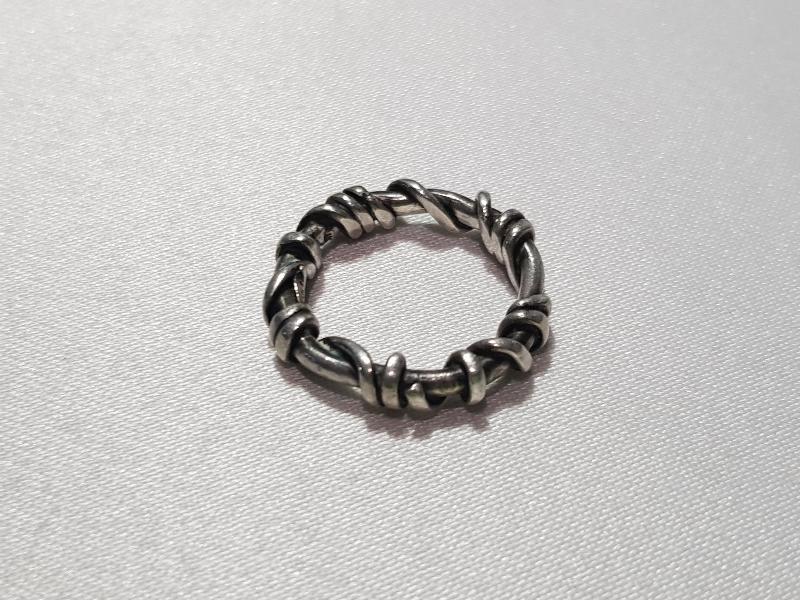 TEL SARMA DİZAYN GÜMÜŞ YÜZÜK