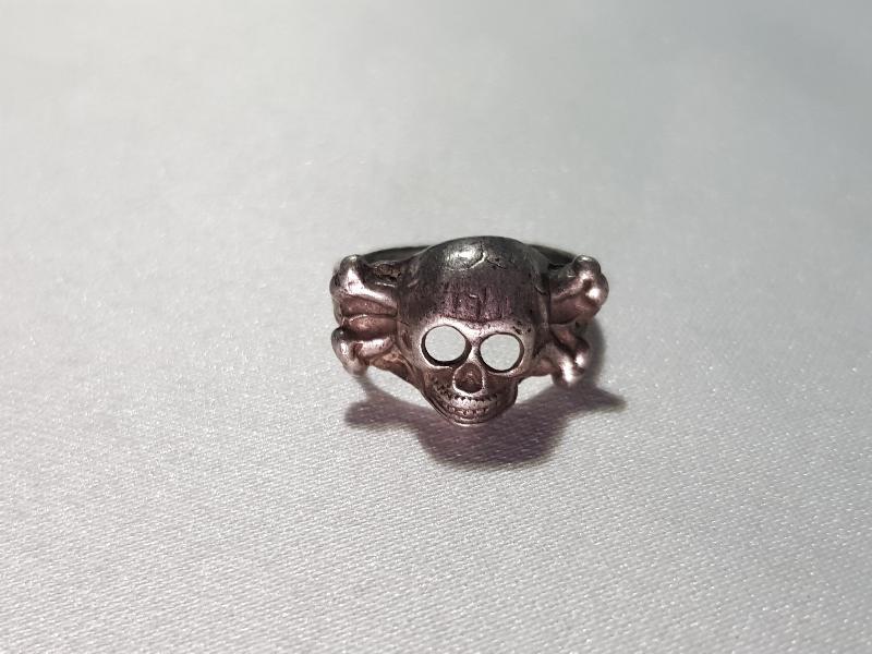 KURUKAFA FORMLU GÜMÜŞ YÜZÜK